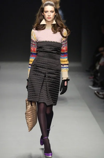Look 16